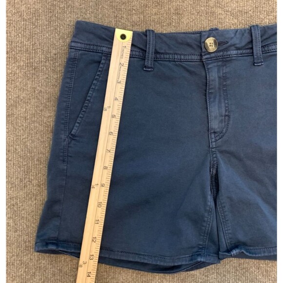 American Eagle Shorts Womens 8 Midi Stretch Flat Front Chino Navy Washed Cotton - Picture 3 of 9